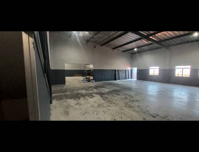 255M² MINI FACTORY TO LET IN STRIJDOMPARK